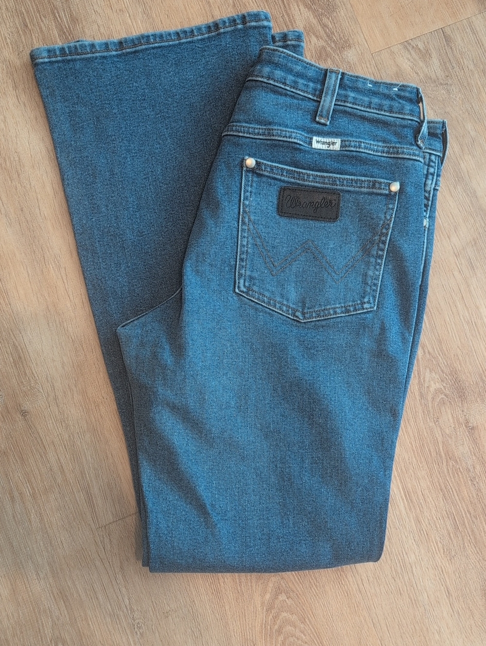 Wrangler Women's Westward High Rise Bootcut Jeans - Picture 1 of 8